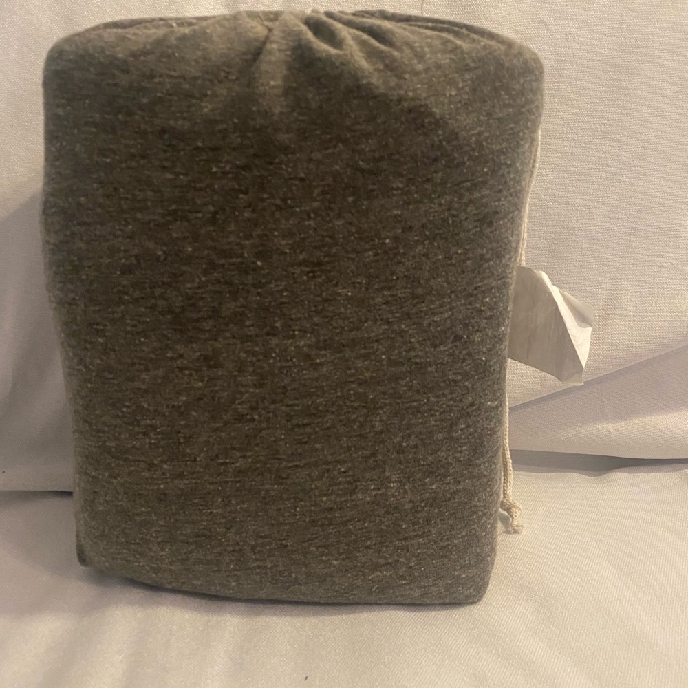 Brand New Soft Jersey Twin bedding set ,